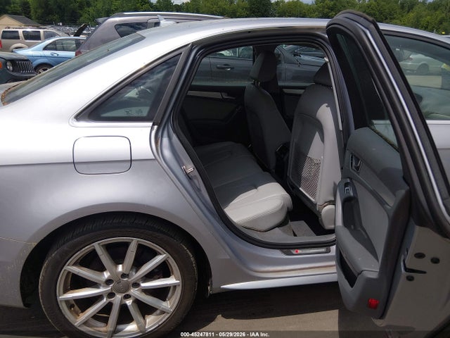 Audi A4 2.0t Premium