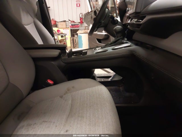 Toyota Sienna Le