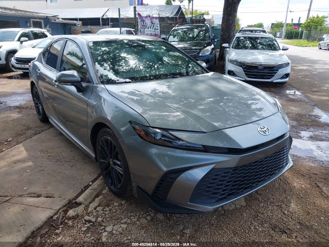 Salvage Toyota Camry Image