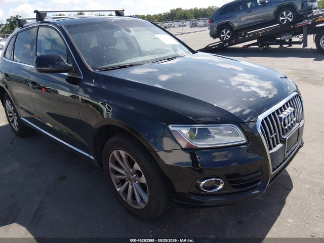 Salvage Audi Q5 Image