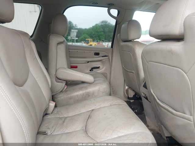 Cadillac Escalade Standard