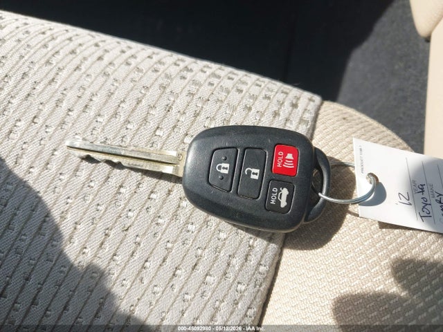 Toyota Camry Le