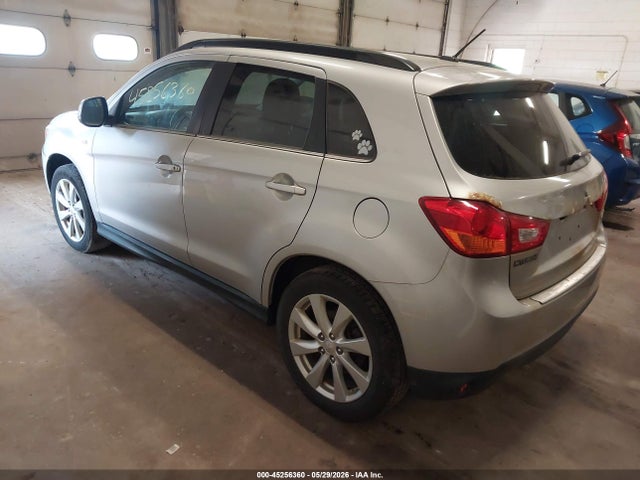 Mitsubishi Outlander Se