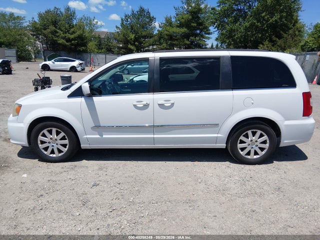 Chrysler Town & Country Touring