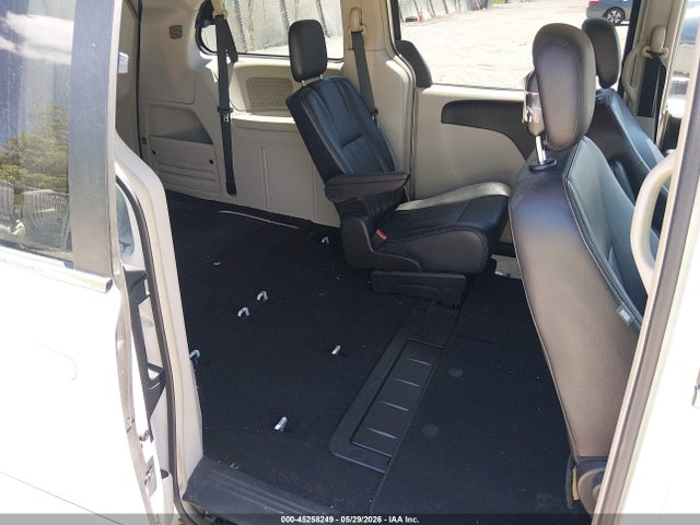 Chrysler Town & Country Touring