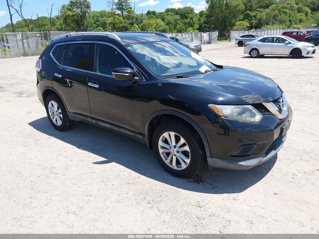 Salvage Nissan Rogue Image
