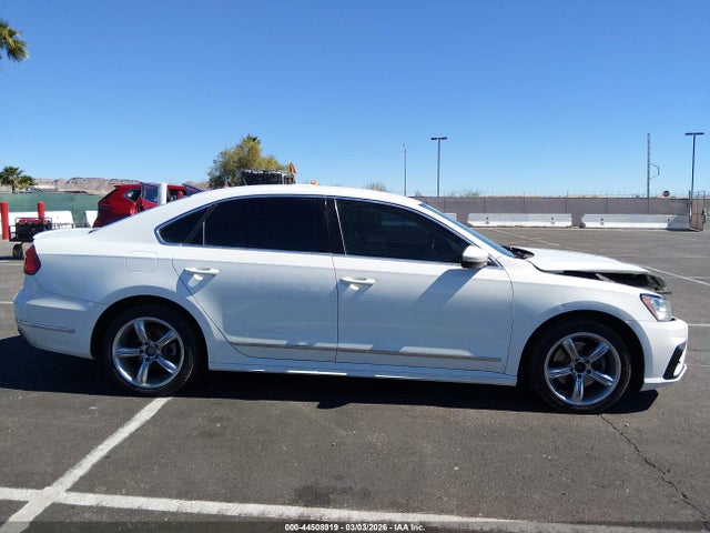 Volkswagen Passat 1.8t R-line