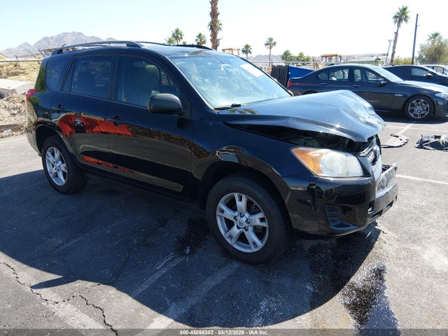 Salvage Toyota RAV4 Image