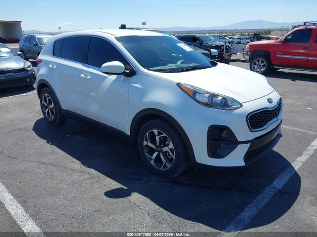 Salvage Kia Sportage Image