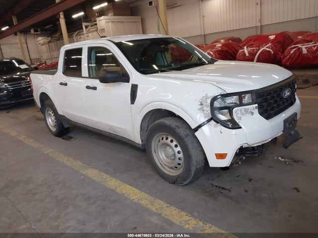 Salvage Ford Maverick Image
