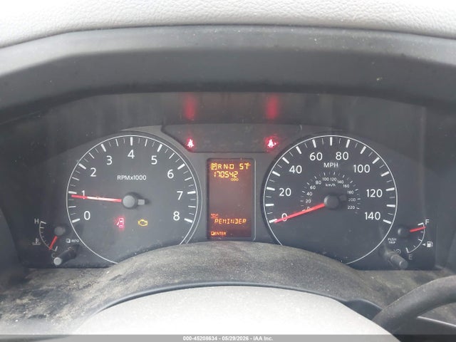 Nissan Nv S V6