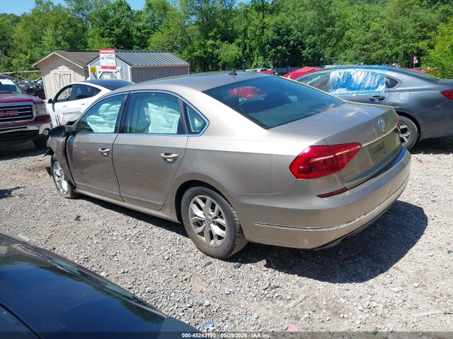 Volkswagen Passat 1.8t S