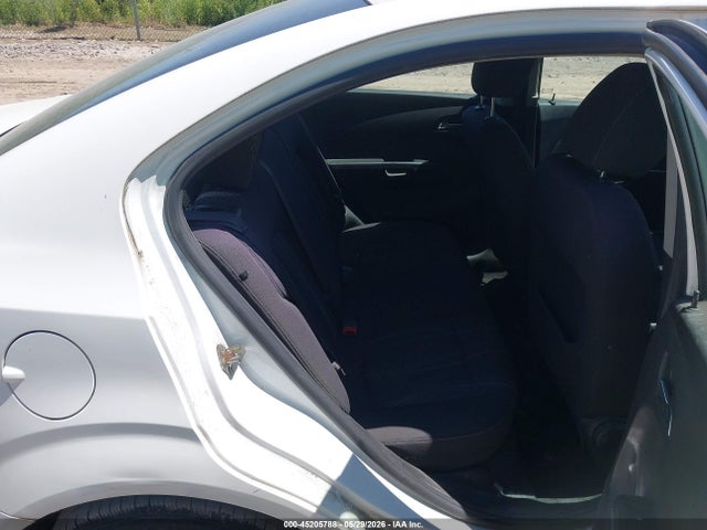 Chevrolet Sonic Lt Auto