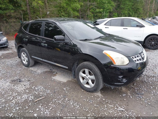 Salvage Nissan Rogue Image