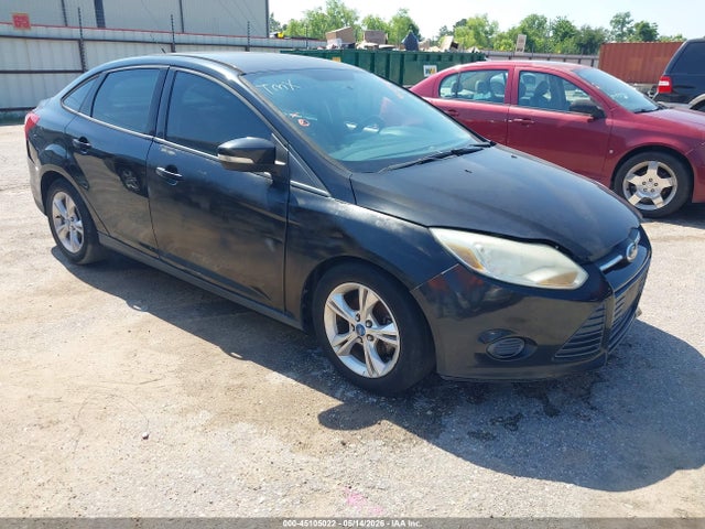Salvage Ford Focus Image