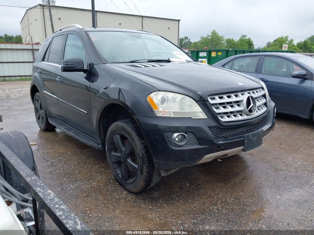 Salvage Mercedes-Benz M-Class Image
