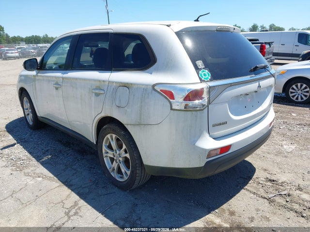 Mitsubishi Outlander Se