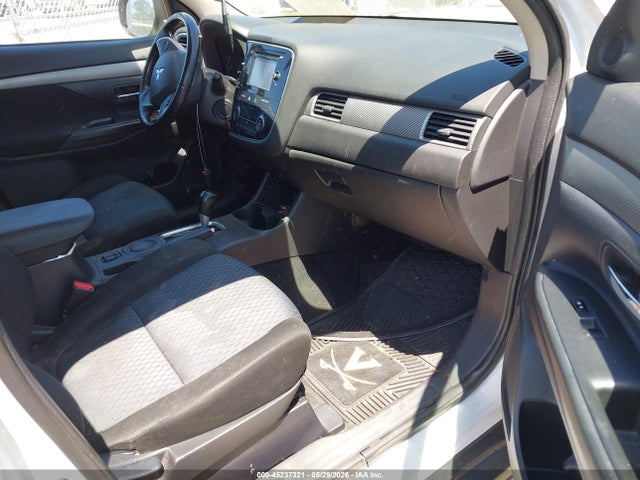 Mitsubishi Outlander Se