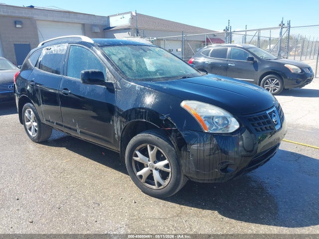 Salvage Nissan Rogue Image