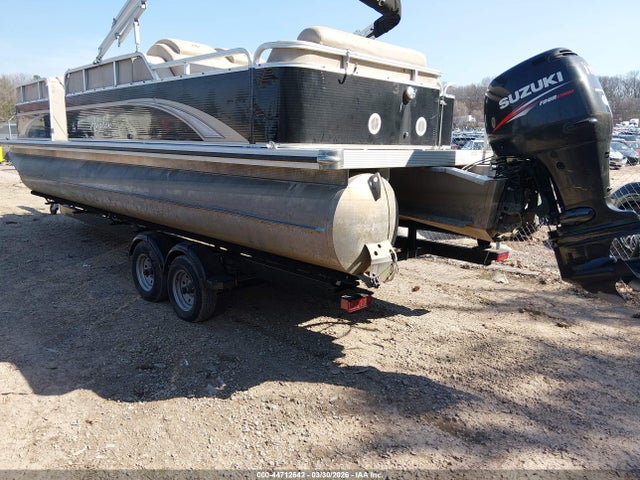 Avalon 24ft