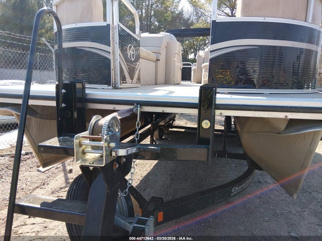 Avalon 24ft