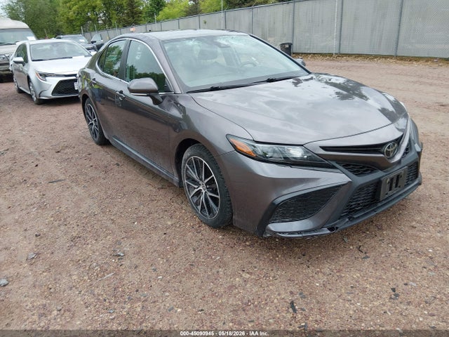 Salvage Toyota Camry Image