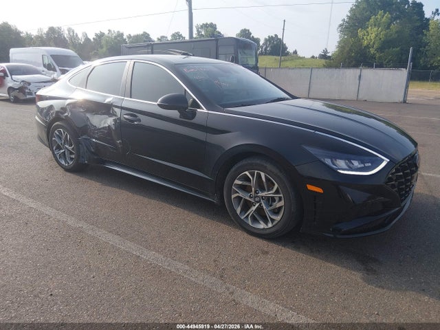 Salvage Hyundai SONATA Image