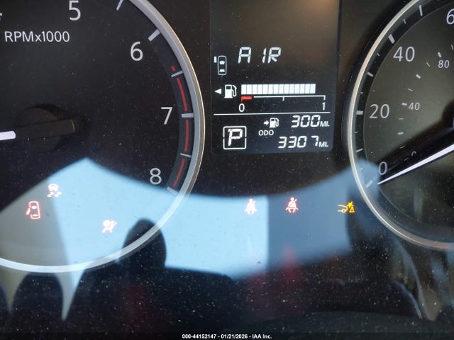 Nissan Versa 1.6 S
