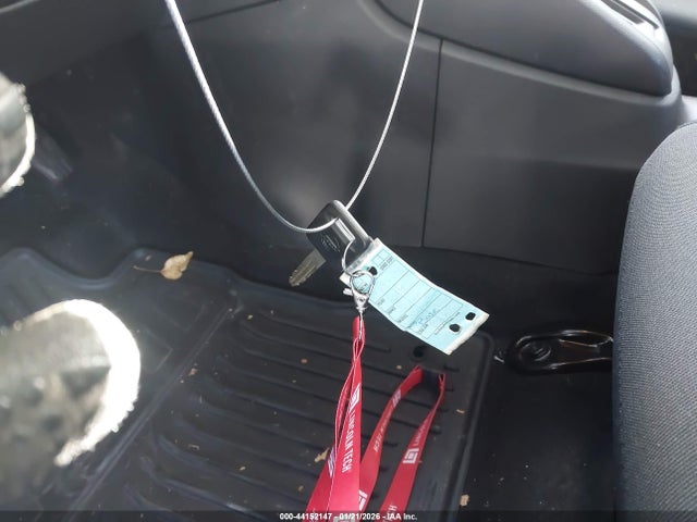 Nissan Versa 1.6 S
