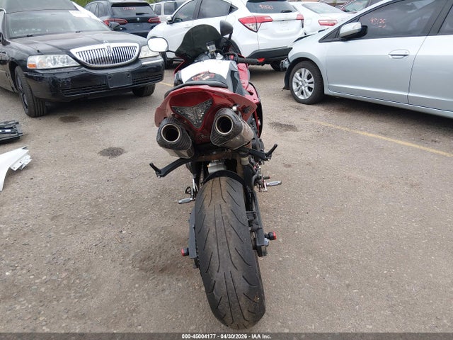 Yamaha Yzfr1