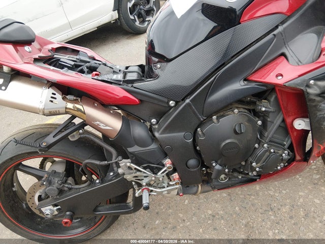 Yamaha Yzfr1