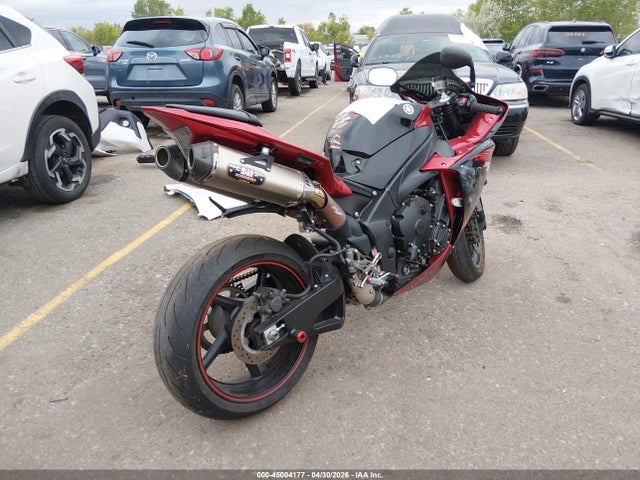 Yamaha Yzfr1