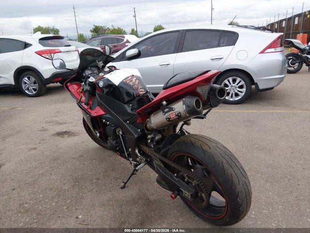 Yamaha Yzfr1