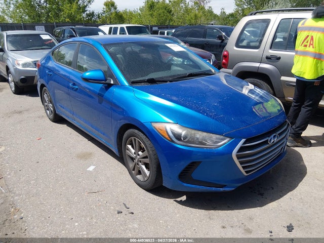 Salvage Hyundai ELANTRA Image