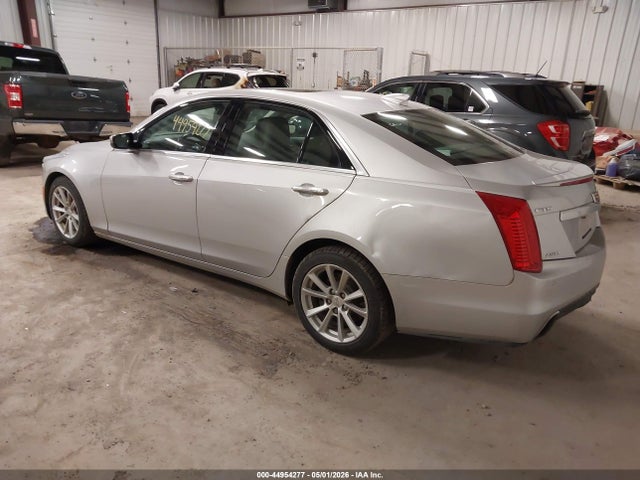 Cadillac CTS Standard