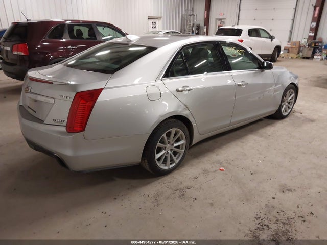 Cadillac CTS Standard