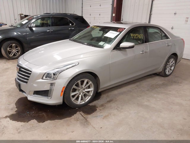 Cadillac CTS Standard
