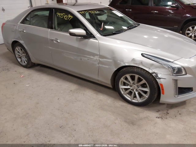 Cadillac CTS Standard