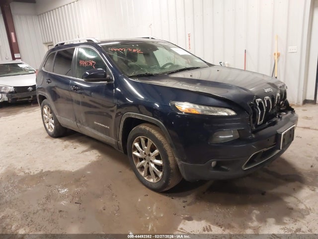 Salvage Jeep Cherokee Image
