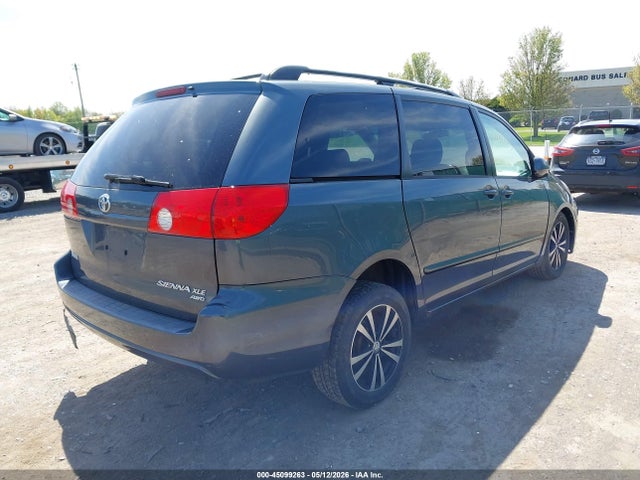 Toyota Sienna Xle
