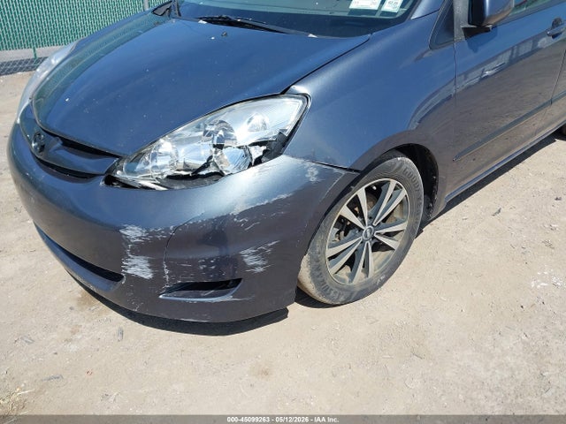 Toyota Sienna Xle