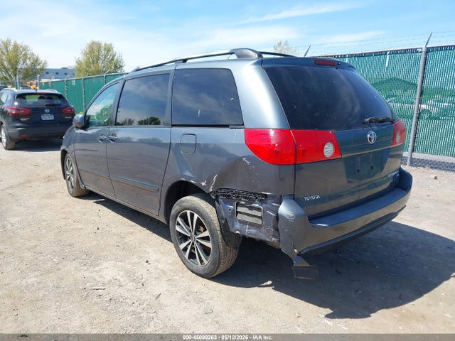 Toyota Sienna Xle