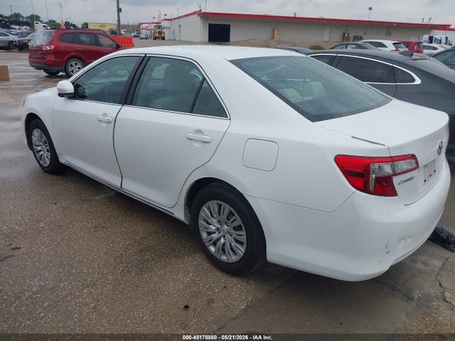 Toyota Camry Le