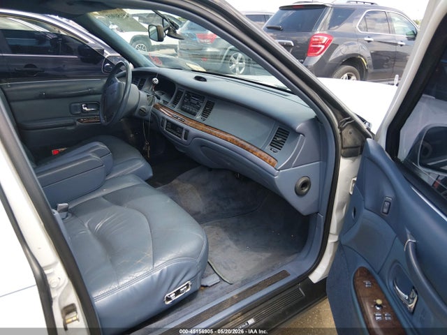 Lincoln Towncar Signature