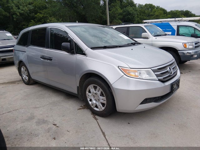 Salvage Honda Odyssey Image
