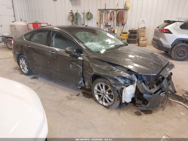 Salvage Ford Fusion Image