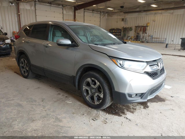 Salvage Honda CR-V Image