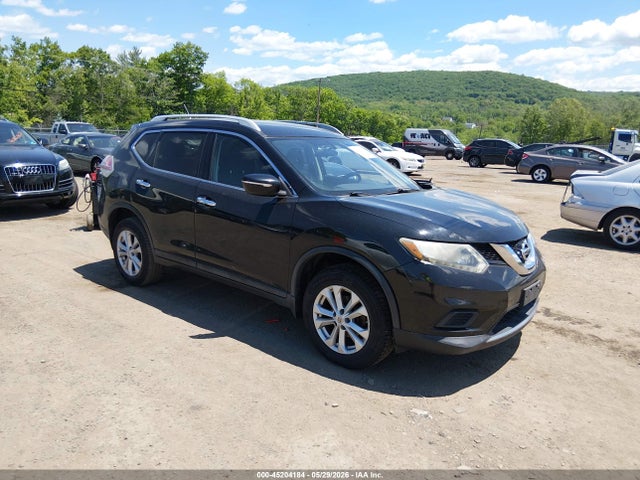 Salvage Nissan Rogue Image