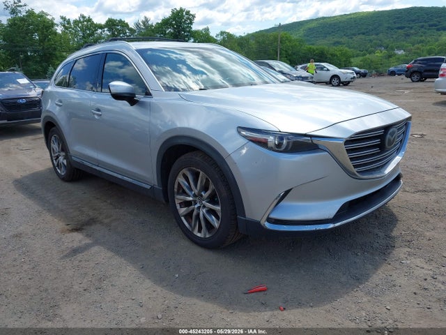 Salvage Mazda Cx Image