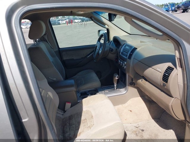 Nissan Pathfinder Se